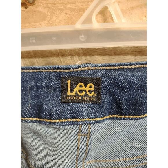 Lee Modern Series 32x29 Women's Jeans Dark Wash Distressed Straight Leg - Picture 3 of 3